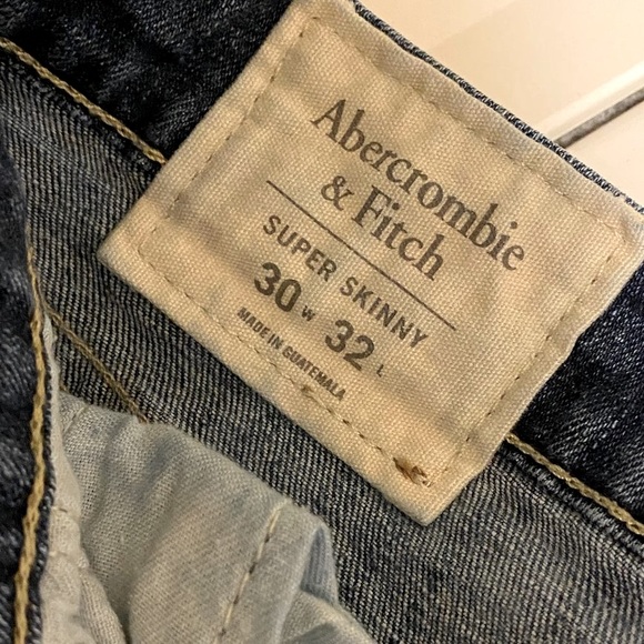 Men’s Abercrombie & Fitch Distressed Jeans - Picture 5 of 7